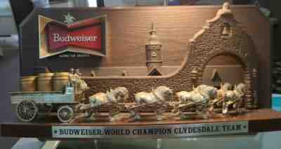 Rare 1966 BUDWEISER BEER Clydesdale Team w/ Wagon 3-D VILLAGE SCENE Plaque SIGN