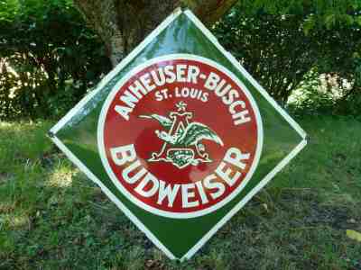 BUDWEISER Porcelain Sign Advertising Vintage Button 33