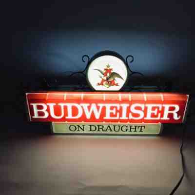 VINTAGE Anheuser Busch Budweiser On Draught Lighted Bar Sign