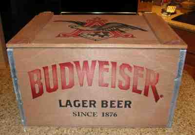 Limited Edition Budweiser Wooden Wood Crate w/ Glasses & Certificate