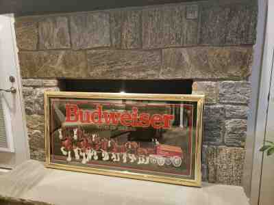 Vintage Budweiser Collectibles large bar mirror with Clydesdale horses 4 ' 3