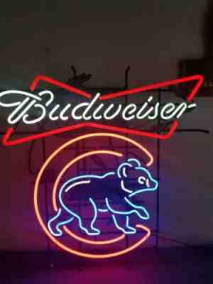 BUDWEISER BEER CHICAGO CUBS BEAR WRIGLEY BASEBALL NEON LIGHT UP BAR SIGN RARE