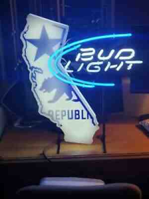 VINTAGE BUDLIGHT NEON BAR SIGN W/ CALIFORNIA REPUBLIC N.O.S. BRAND NEW ONE !!!