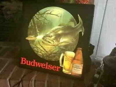 RARE VINTAGE BUDWEISER BUD Bass CHASING Baitfish BAR LIGHT FISHING BEER SIGN
