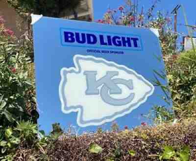 Bud Light NFL Kansas City Chiefs Football Beer Bar Mirror Man Cave Pub New