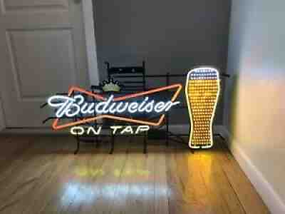 RARE BUDWEISER LED GLASS NEON BEER SIGN GOR BAR OR MANCAVE ANIMATED