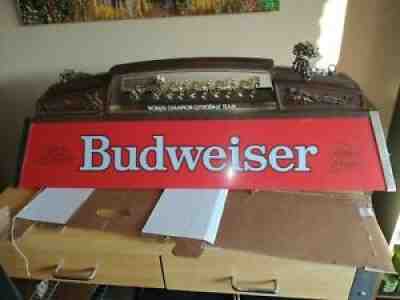 Vintage Budweiser Pool Table Light with Clydesdale Horses Great Condition