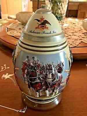 BUDWEISER CLYDESDALE 2001 HANDCRAFTED BEER STEIN