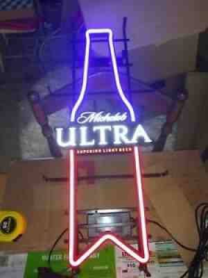 MICHELOB ULTRA BEER SIGN NEON LIGHT UP BOTTLE REC ROOM MAN CAVE ANHEUSER BUSCH