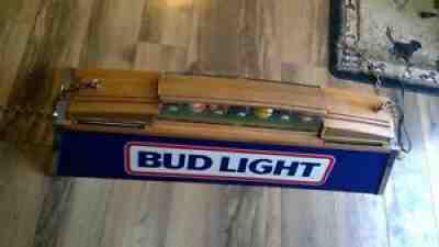 VINTAGE BUD LIGHT HANGING POOL TABLE LIGHT (40X12X14) POOL BALLS-WORKS