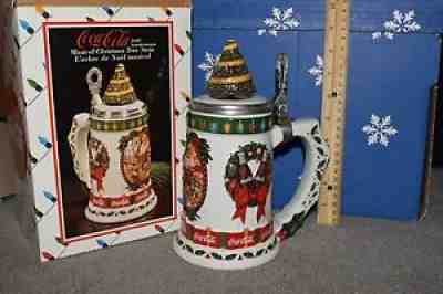 COCA COLA BUDWEISER ANHEUSER BUSCH MUSICAL CHRISTMAS TREE STEIN IN BOX CS419