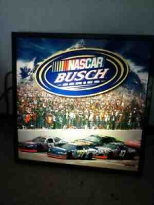 RARE 2005  ANHEUSER NASCARÂ BUSCH SERIES  BEER  LIGHT  SIGN 18 X 18 X 5