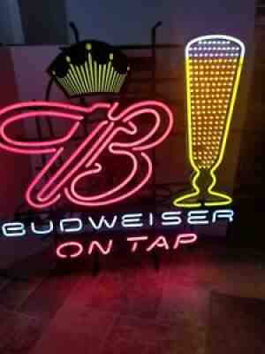 Budweiser beer motion moving flashing animated glass filling neon light up sign