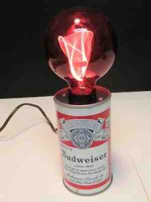 VINTAGE GROOVIE CANS BUDWEISER LAMP WITH RED DANCING EDISON BULB IS WORKING