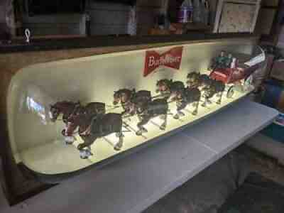 Vintage Budweiser 6ft Clydesdale lighted sign....the 