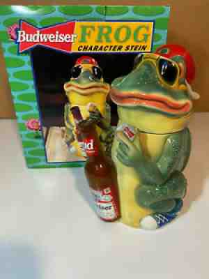 A-B / BUDWEISER FROG w/BOTTLE CHARACTER Stein - CS301 - Limited EditionÂ 