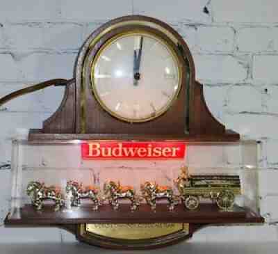 Vintage Budweiser Clydesdale Lighted Sign Clock Works! Anheuser-Busch Beer Bud