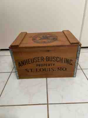 ANHEUSER BUSCH St Louis Lager Beer Wooden Box Crate with Lid - Budweiser Bud