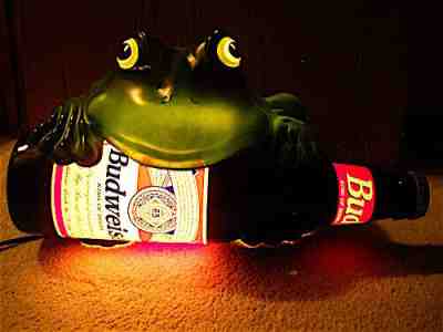 AUTHENTIC, 1996 Budweiser Beer Lighted Talking Frog Display w/ Motion Sensor