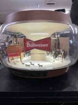 Vintage Budweiser Lighted World Champion Clydesdale Team Carousel Globe