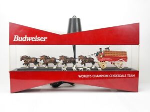 Budweiser World's Champion Clydesdale Team 1993 Lighted Sign Spinning Bar Light