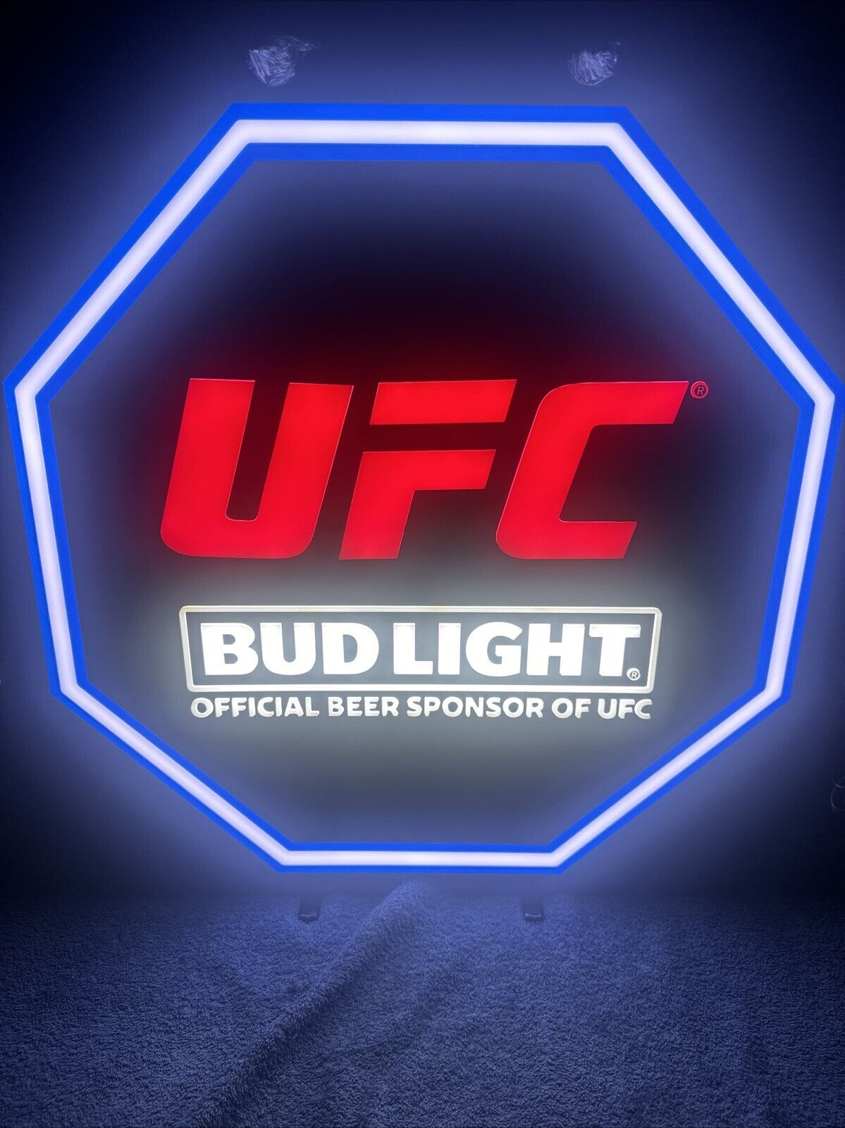 NEW IN BOX BUD LIGHT BEER UFC MMA OCTAGON LIGHT UP LED SIGN