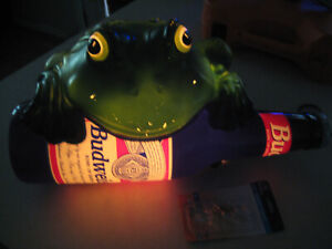 Vintage Budweiser Beer Frog Light Sign w/ light 1995 Anheuser Busch