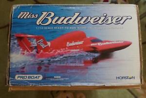 Miss Budweiser ProBoat Model Nitro Unlimited Hydroplane 1:12 Dave Villwock 2002