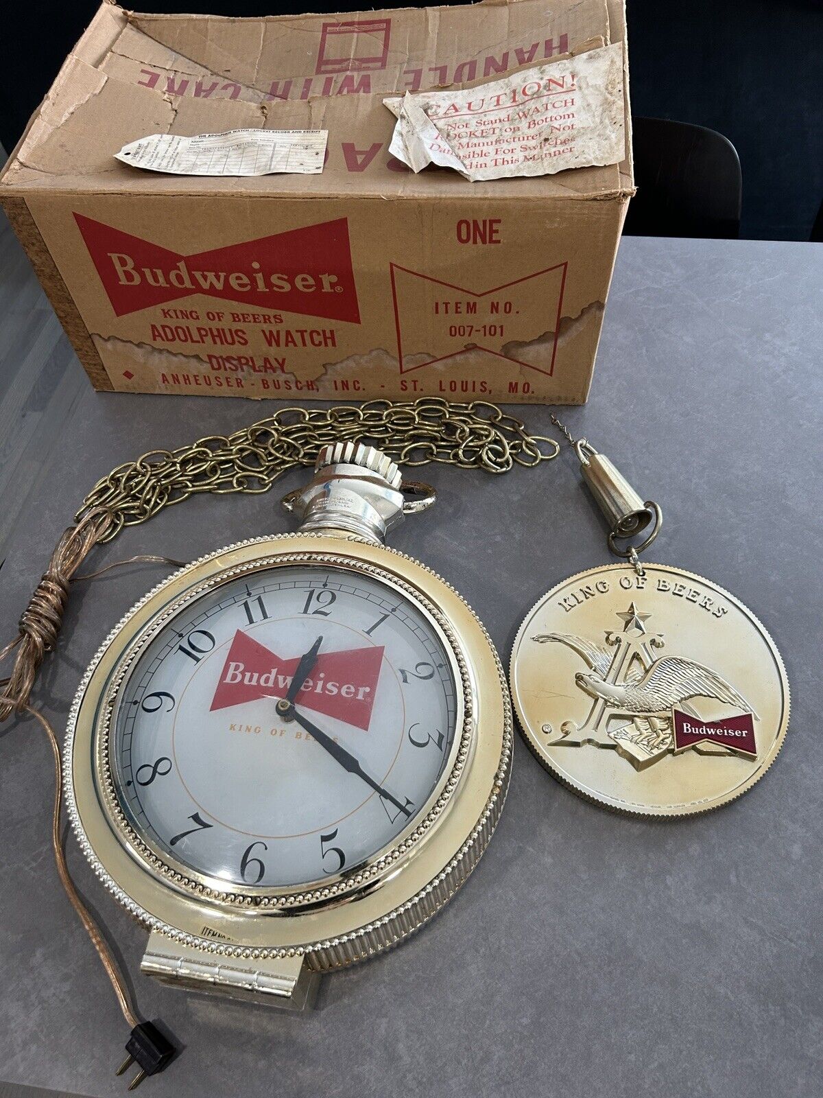 Vintage 1960s Budweiser Beer Lighted Pocket Watch Sign Clock W/Fob & Box No Res!