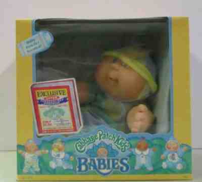 MIB 1991 HASBRO CABBAGE PATCH KIDS BABIES DOLL-BLUE GREEN OUTFIT W/ HAT