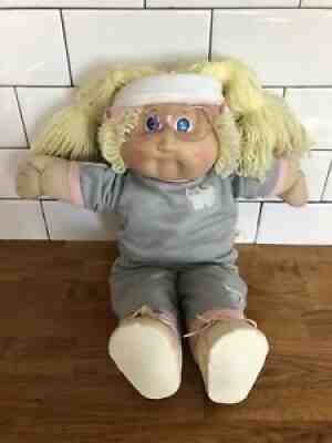 1985 CABBAGE PATCH KID GIRL WITH BLOND PONYTAILS