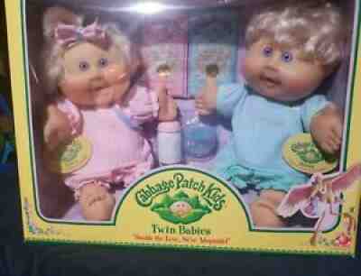 NEW Cabbage Patch Kids Twin Babies 2005 NIB Lucy Jocelyn Kurt Darwin 12/22 B&G