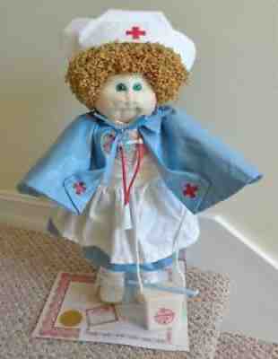 1991 CABBAGE PATCH KIDS SOFT SCULPTURE GARNET CONVENTION CAMP NURSE PAYNE PAPERS