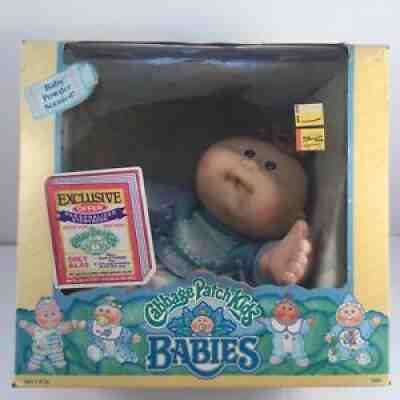Cabbage Patch Babies Doll Baby Powder Scented 1991 Estelle Roasanne NIB