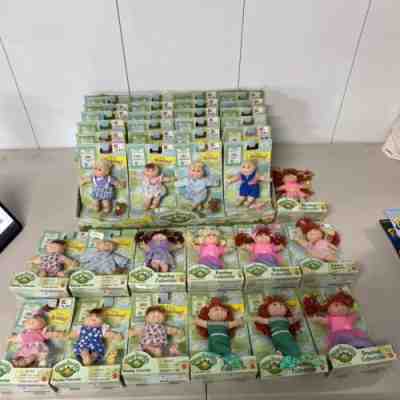 Cabbage Patch Kids Collectibles : Cabbage Patch Doll 1990s Value Guide ...