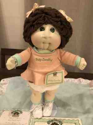 1988 Baby Dorothy Cabbage Patch Kids Nursery Soft Sculpture Pristine w/Papers