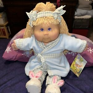 Cabbage Patch Kids Doll TRU K2 2002 Spring Blue pajammas Hand Signed Violet