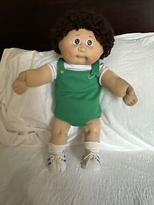 '84 Jesmar Cabbage Patch Kids Boy w Brown Hair, Freckles, Mold #4 RARE Outfit