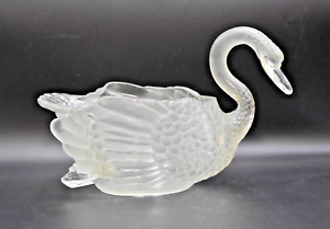 Vintage CAMBRIDGE SWAN FROSTED Glass Punch Bowl RARE FIND 16.5