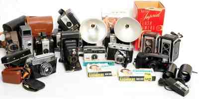 14 Vintage/Antique Cameras & Equipment Collection, Lot 459