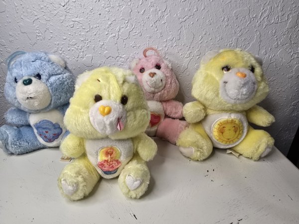 4 Vintage 13 Inch Plush Care Bears. . FRIENDSHIP BEAR & SHARE BEAR BEDTIME
