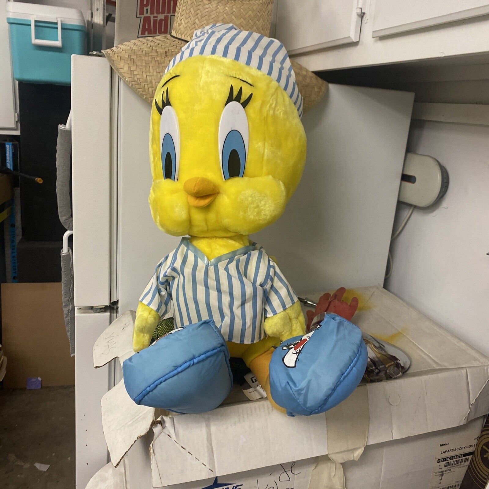 VINTAGE LOONEY TUNES TWEETY BIRD 1997 JUMBO BEDTIME  30