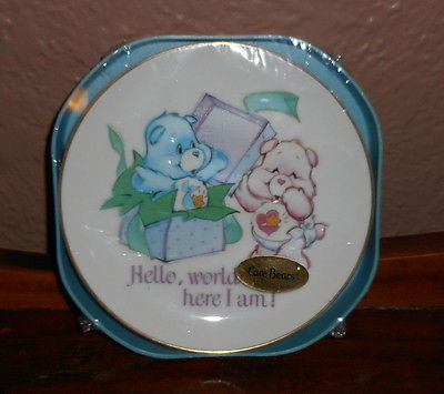 New VINTAGE Care Bears BABY HUGS and TUGS Porcelain PLATE Hello World Here I Am!