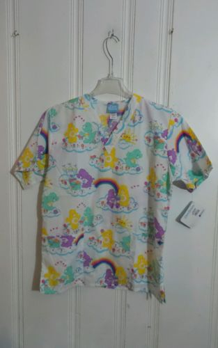 CARE BEARS SCRUB TOP WHITE SHORT SLEEVE GRAPHIC SMALL FINDING TREASURE