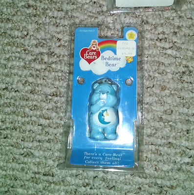 Rare Unopened 2002 20th Anniversary Care Bears Bedtime Bear PVC Keychain Clip on