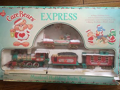 1995 NEW BRIGHT CARE BEARS EXPRESS MUSICAL HOLIDAY CHRISTMAS TRAIN IN BOX 