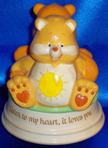 RETIRED 1983 VINTAGE CARE BEARS CLOSE TO YOU CERAMIC MUSICAL BOX FIGURINE
