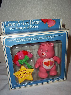 Vintage 1984 Care Bears Love A Lot Bear With Bouquet Of Hearts New In Package