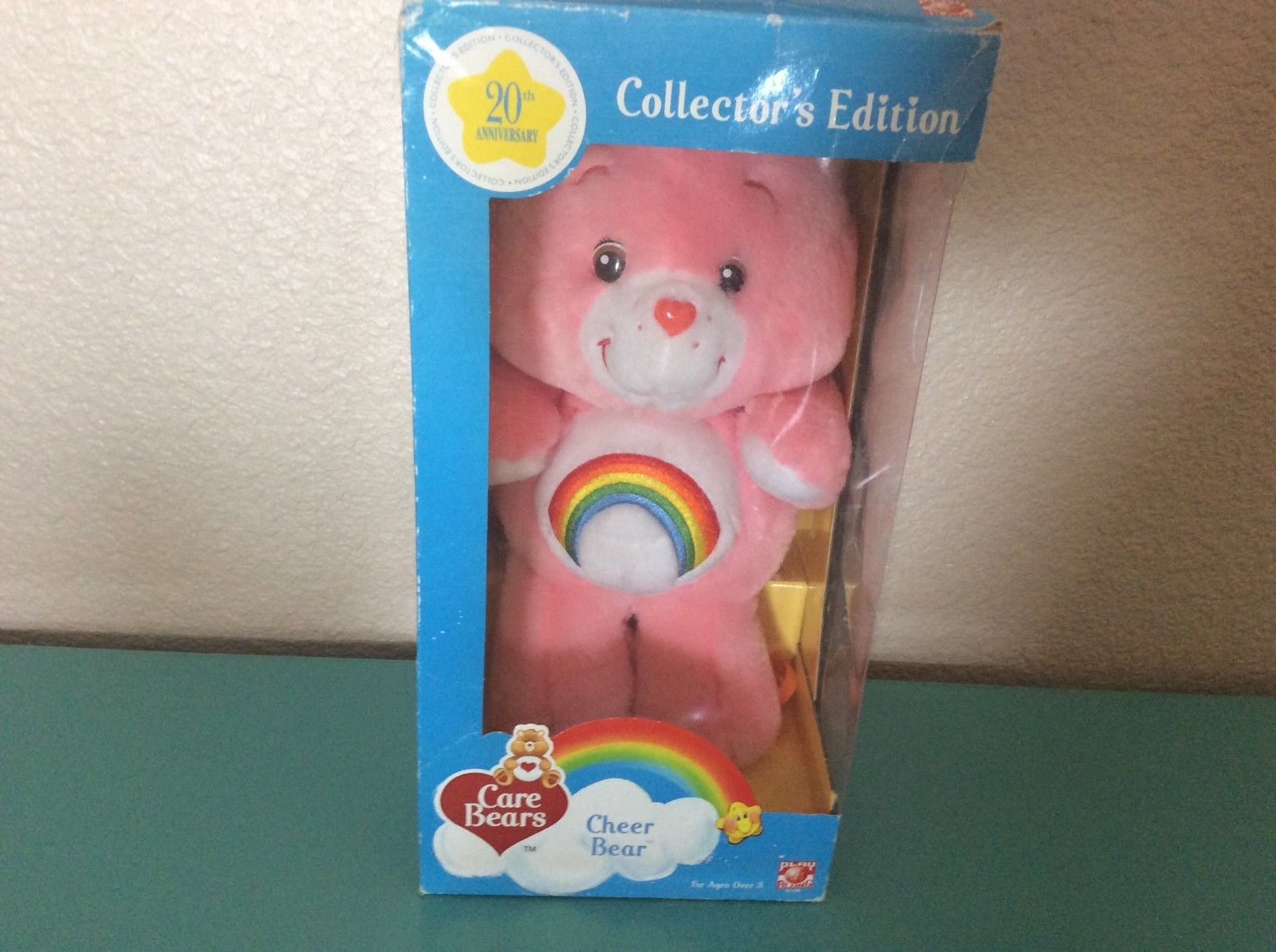 2002 Collectors Edition Cheer Care Bear Rainbow Badge Pink 20th Anniversary