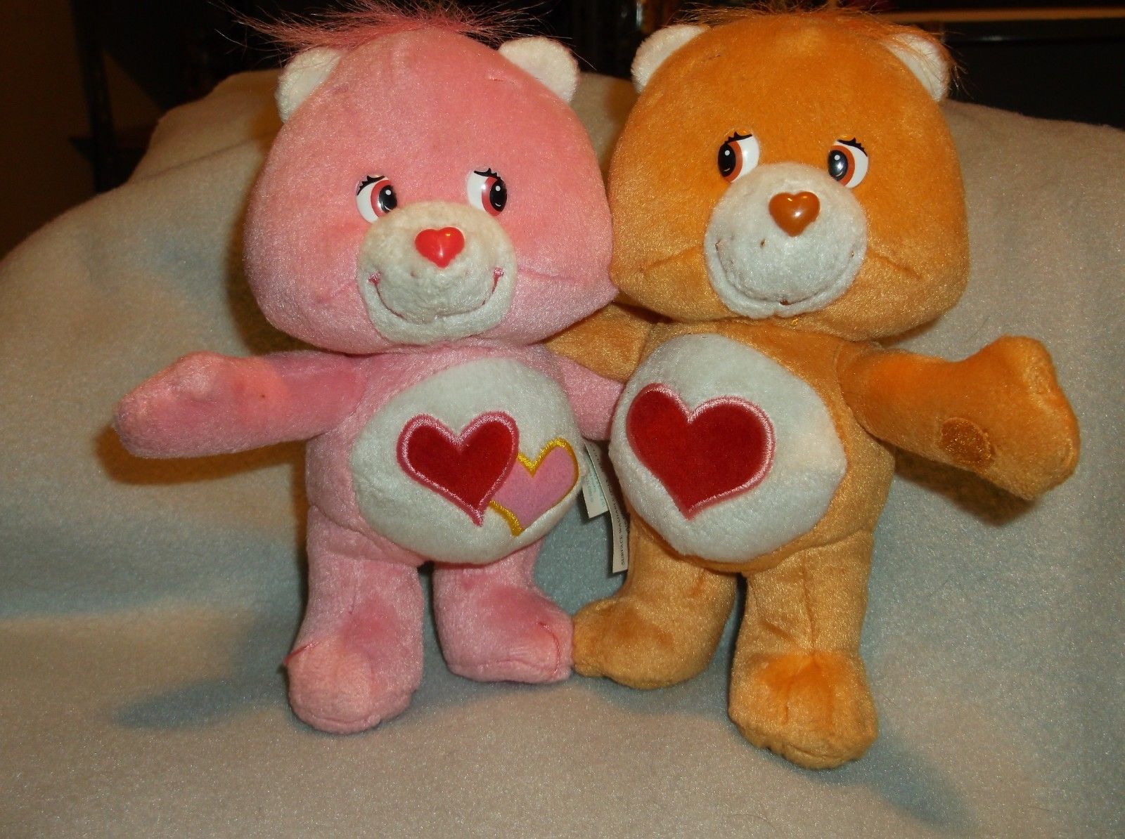 2002 Care Bears Cuddle Pair Plush TENDERHEART & LUV-A-LOT HUGGING (A33)